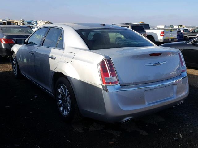 2C3CCAET5CH263554 - 2012 CHRYSLER 300C SILVER photo 3