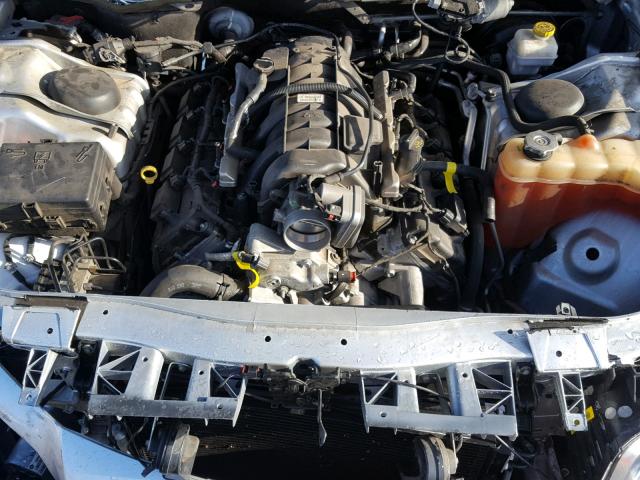 2C3CCAET5CH263554 - 2012 CHRYSLER 300C SILVER photo 7