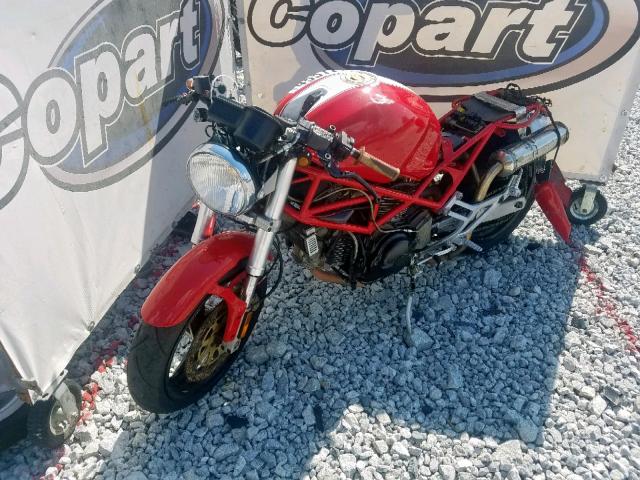 ZDM1RC3L7XB004194 - 1999 DUCATI M750 RED photo 2