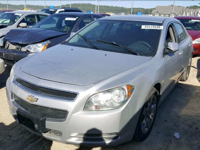 1G1ZC5E00A4101725 - 2010 CHEVROLET MALIBU 1LT SILVER photo 2