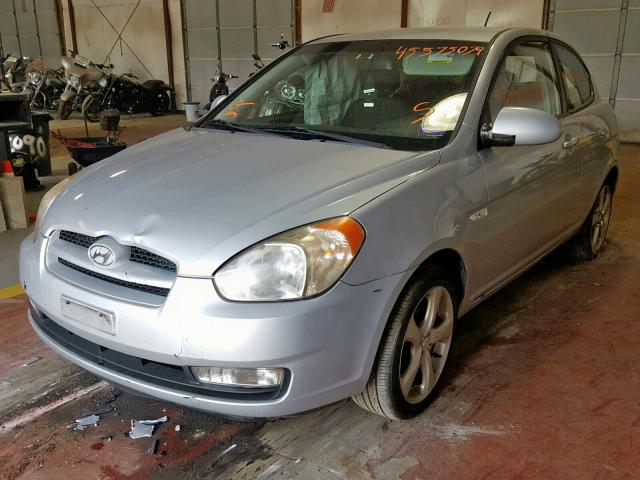 KMHCN36C07U051580 - 2007 HYUNDAI ACCENT SE SILVER photo 2