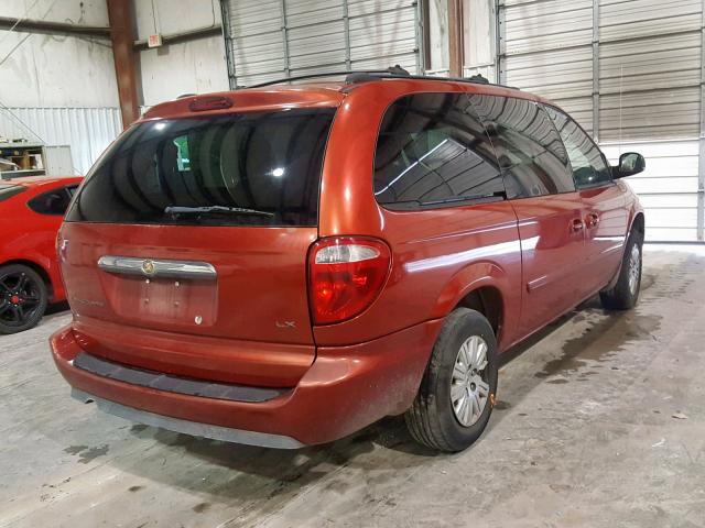 2A4GP44RX6R714902 - 2006 CHRYSLER TOWN & COU RED photo 4