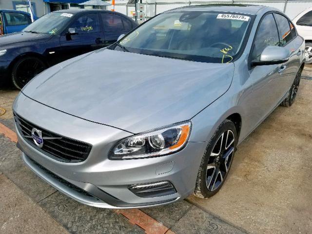 YV126MFL7H2433647 - 2017 VOLVO S60 SILVER photo 2