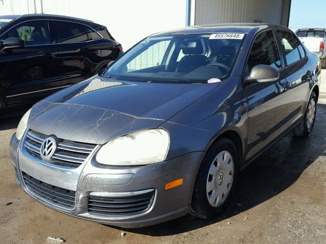 3VWRF81K96M637301 - 2006 VOLKSWAGEN JETTA 2.5 CHARCOAL photo 2