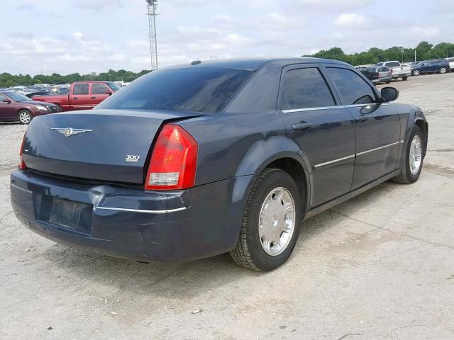 2C3KA53G07H722526 - 2007 CHRYSLER 300 TOURIN GRAY photo 4