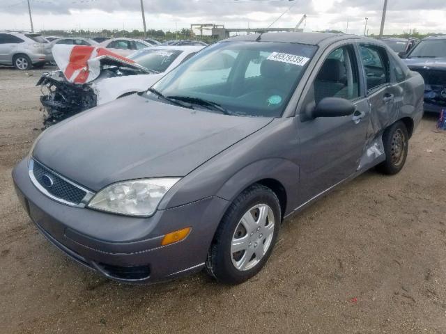 1FAFP34N07W160485 - 2007 FORD FOCUS ZX4 GRAY photo 2