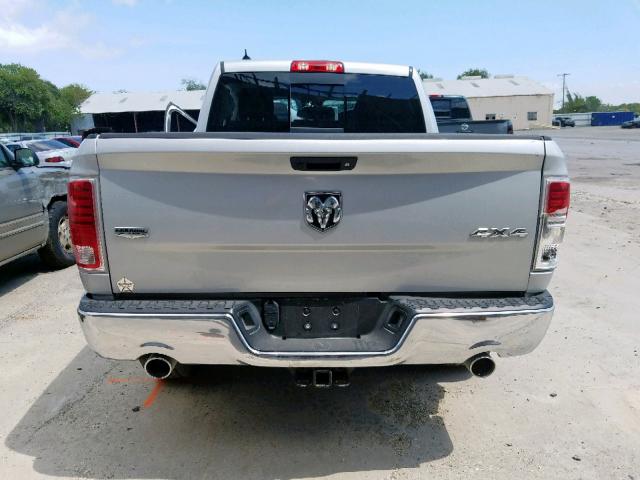 1C6RR7NM2JS309354 - 2018 RAM 1500 LARAM SILVER photo 9