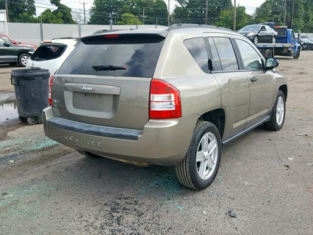 1J8FF47W27D273172 - 2007 JEEP COMPASS BEIGE photo 4