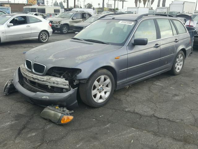 WBAEN33453PC11861 - 2003 BMW 325 IT GRAY photo 2