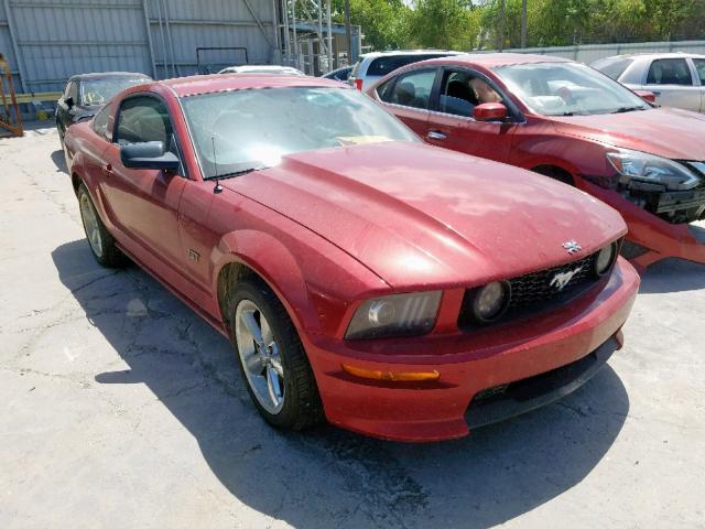 1ZVHT82H285196918 - 2008 FORD MUSTANG GT MAROON photo 1