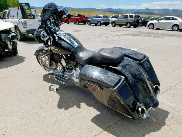 1HD1KBW106Y688469 - 2006 HARLEY-DAVIDSON FLHXI BLACK photo 3