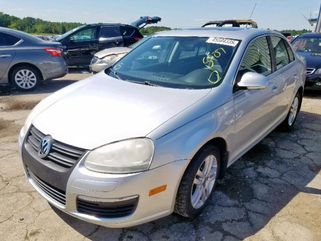 3VWEF71K87M065535 - 2007 VOLKSWAGEN JETTA WOLF SILVER photo 2