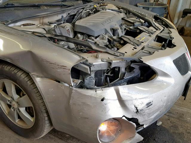 2G2WP552981172268 - 2008 PONTIAC GRAND PRIX SILVER photo 9