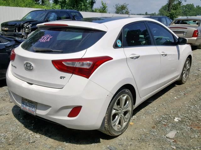 KMHD35LE7DU020673 - 2013 HYUNDAI ELANTRA GT WHITE photo 4