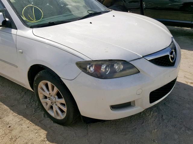 JM1BK32G671668257 - 2007 MAZDA 3 I WHITE photo 9