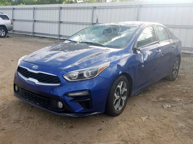 3KPF24AD2KE010309 - 2019 KIA FORTE FE BLUE photo 2