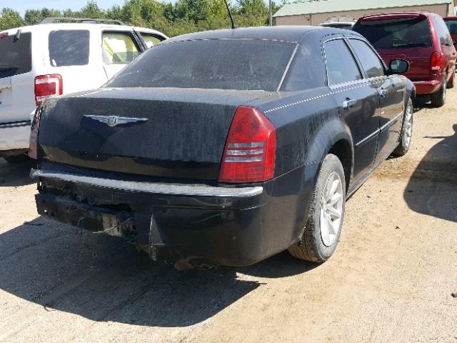 2C3KA43R58H169532 - 2008 CHRYSLER 300 LX BLACK photo 4