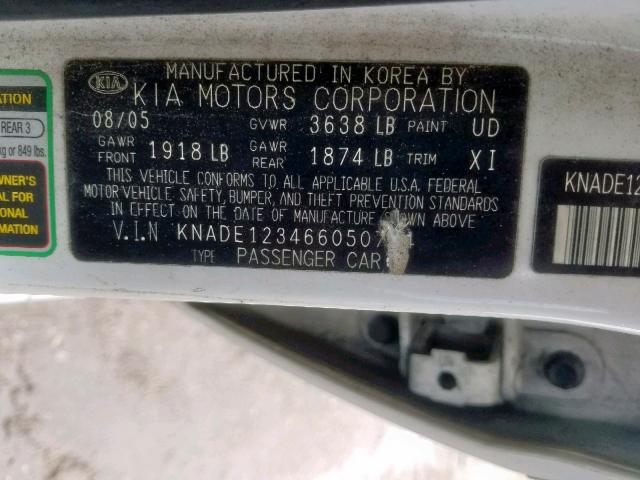 KNADE123466050774 - 2006 KIA RIO WHITE photo 10