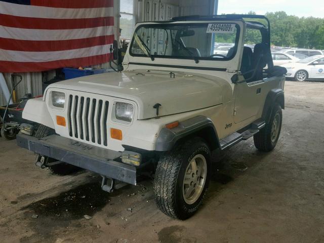 2BCCL81J9HB514290 - 1987 JEEP WRANGLER WHITE photo 2