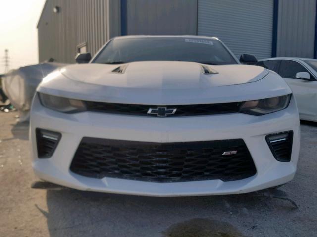 1G1FH1R71G0133121 - 2016 CHEVROLET CAMARO SS WHITE photo 9