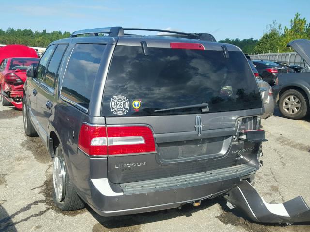 5LMJJ2H56DEL05288 - 2013 LINCOLN NAVIGATOR GRAY photo 3