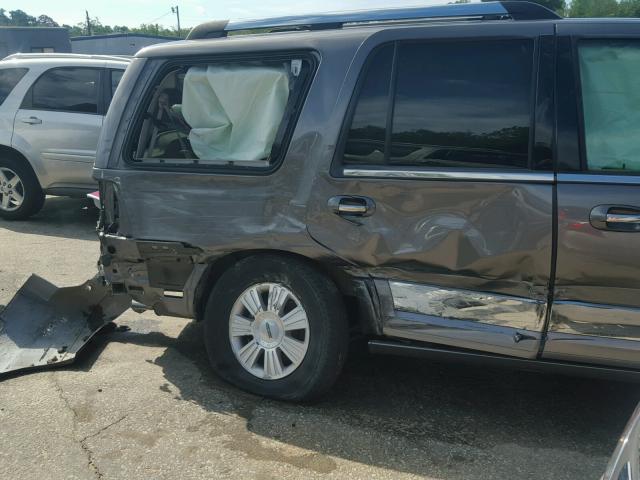 5LMJJ2H56DEL05288 - 2013 LINCOLN NAVIGATOR GRAY photo 9