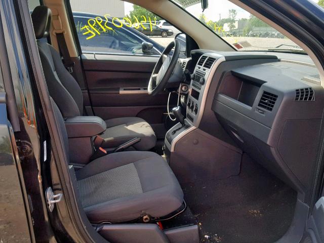 1J8FF47W28D775343 - 2008 JEEP COMPASS SP შავი ფოტო 5