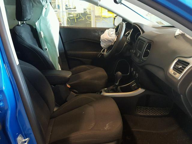 3C4NJCAB4JT324724 - 2018 JEEP COMPASS SP 蓝色 照片 5
