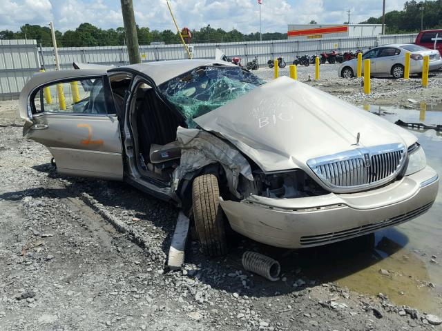 1LNHM81W74Y659818 - 2004 LINCOLN TOWN CAR E TAN photo 1