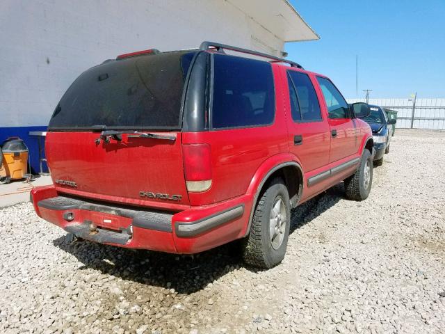 1GNDT13W3XK136112 - 1999 CHEVROLET BLAZER RED photo 4