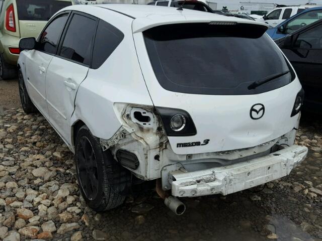 JM1BK343081855005 - 2008 MAZDA 3 HATCHBAC WHITE photo 3