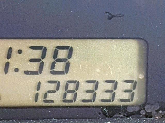 JTLKT324950190796 - 2005 TOYOTA SCION XB GREEN photo 8