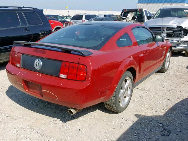 1ZVHT80N395139685 - 2009 FORD MUSTANG RED photo 4