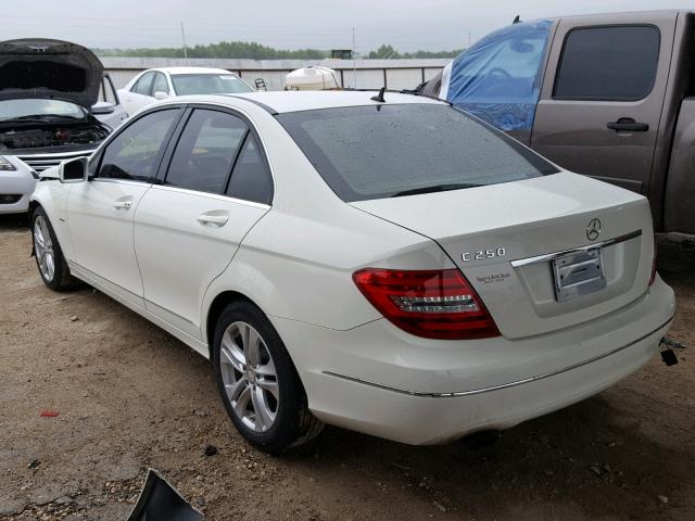 WDDGF4HB2CA642086 - 2012 MERCEDES-BENZ C 250 WHITE photo 3