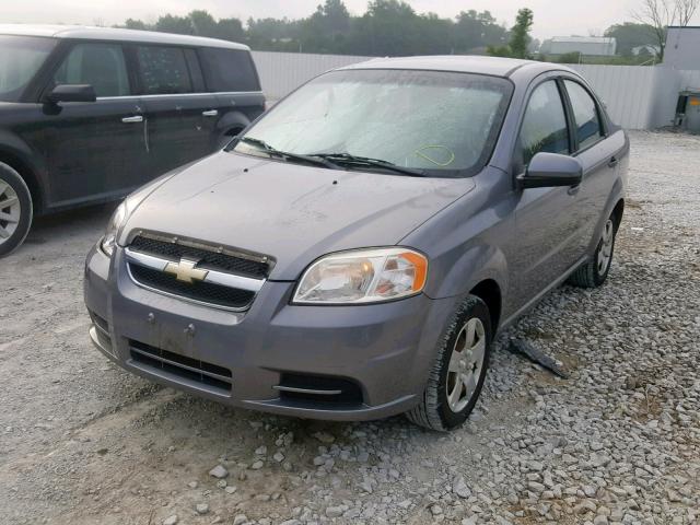 KL1TD5DE7AB046443 - 2010 CHEVROLET AVEO LS GRAY photo 2