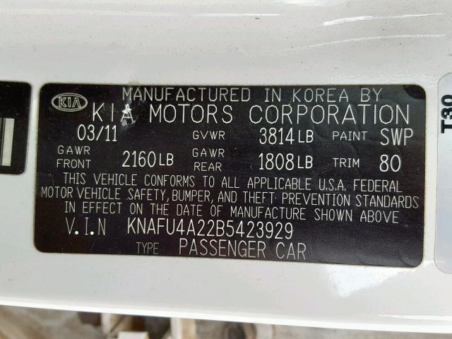 KNAFU4A22B5423929 - 2011 KIA FORTE EX WHITE photo 10