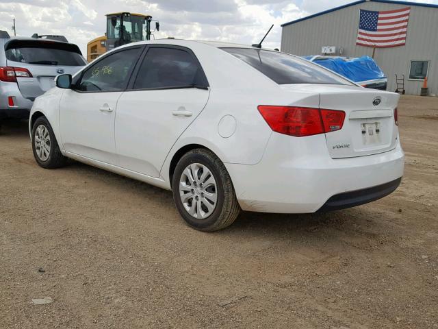 KNAFU4A22B5423929 - 2011 KIA FORTE EX WHITE photo 3