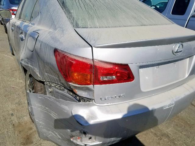 JTHBE262965008915 - 2006 LEXUS IS 350 SILVER photo 9