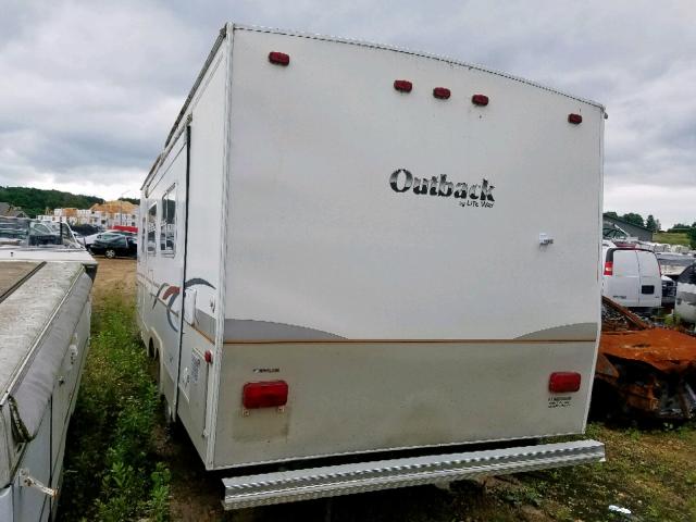 4YD12702535902651 - 2003 OUTB TRAVEL TRL ბეჟი ფოტო 3