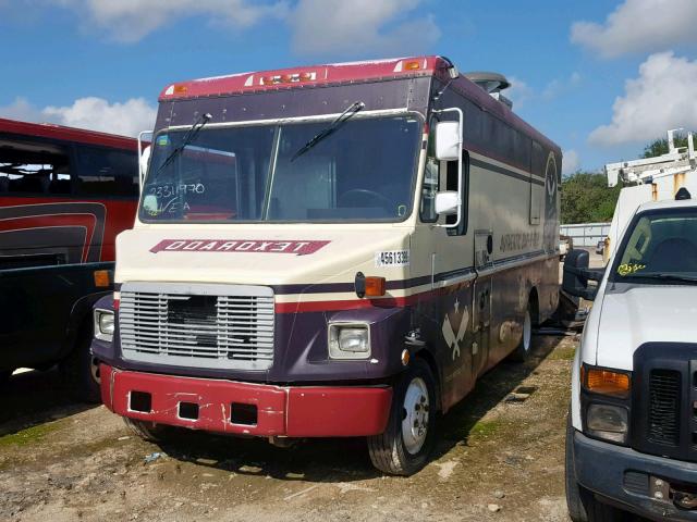 4UZA4FH44XCA26322 - 1999 FREIGHTLINER CHASSIS M BROWN photo 2