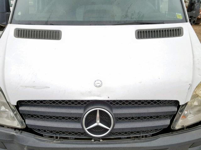 WD3PE8CC5A5455798 - 2010 MERCEDES-BENZ SPRINTER 2 WHITE photo 7