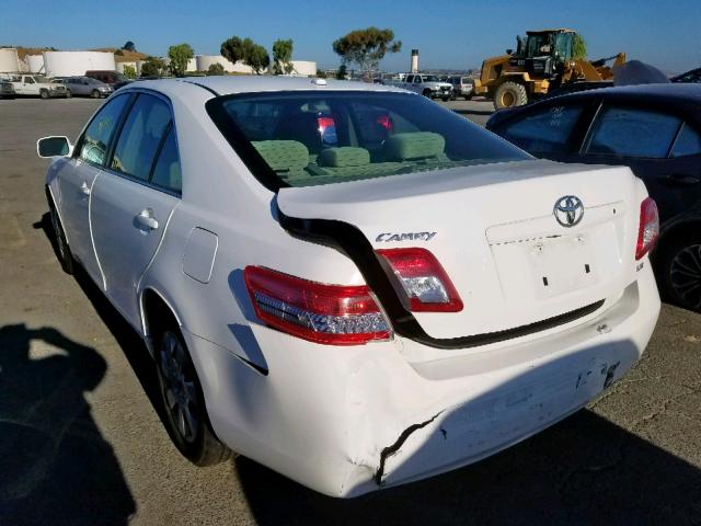 4T1BF3EK7BU752725 - 2011 TOYOTA CAMRY BASE WHITE photo 3