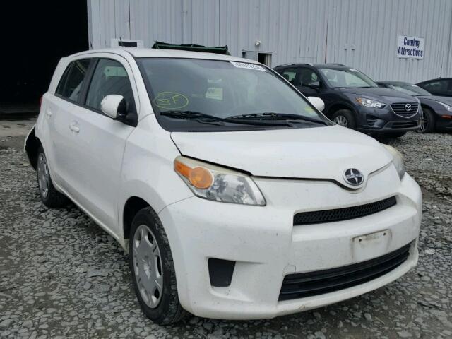 JTKKU10449J038577 - 2009 TOYOTA SCION XD WHITE photo 1