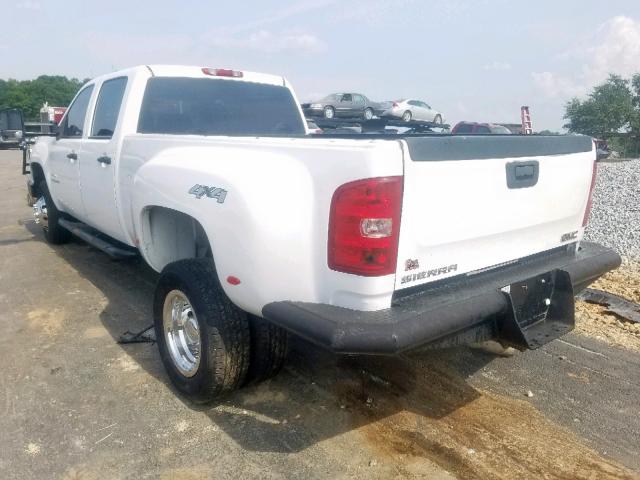 1GTJK33678F180652 - 2008 GMC SIERRA K35 WHITE photo 3