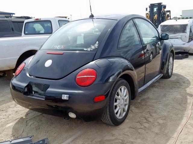3VWCR31C15M403810 - 2005 VOLKSWAGEN NEW BEETLE შავი ფოტო 4