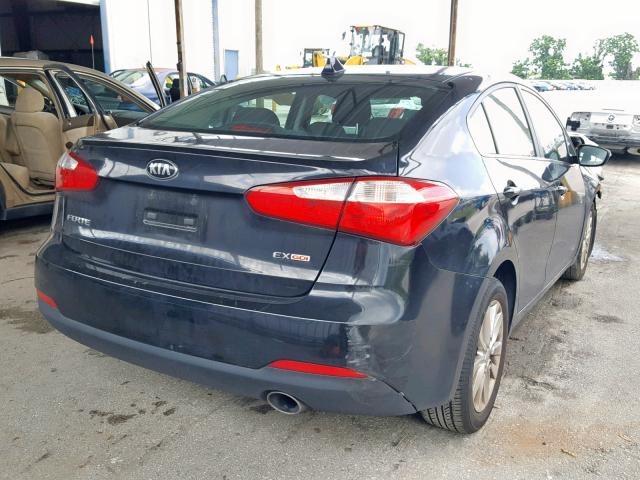 KNAFX4A83F5265733 - 2015 KIA FORTE EX BLACK photo 4