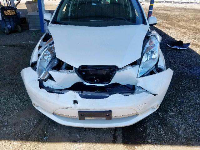 1N4BZ0CPXHC301382 - 2017 NISSAN LEAF S WHITE photo 7