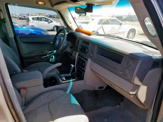 1J8HG48N16C129418 - 2006 JEEP COMMANDER 棕色 照片 5