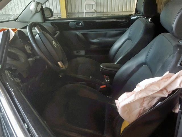 3VWRF31Y89M400469 - 2009 VOLKSWAGEN NEW BEETLE Schwarz Foto 5