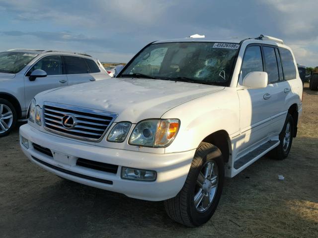 JTJHT00W164008136 - 2006 LEXUS LX 470 WHITE photo 2